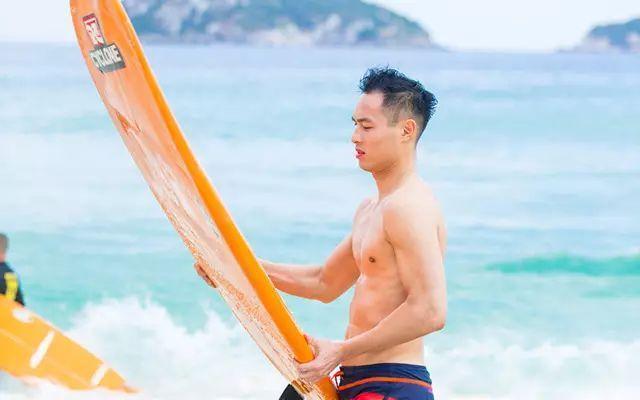 小猫钓鱼游戏龙王版有船